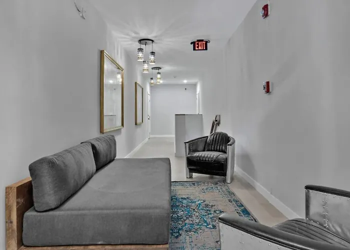 Anselmo Brickell Apartments